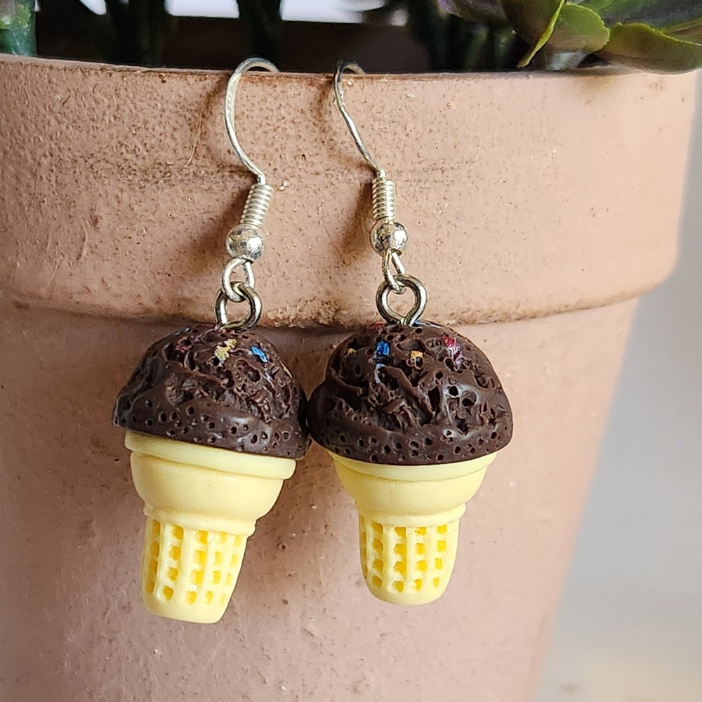 Chocolate‎ Ice Cream Cone Dangle Earrings Brown Sprinkles Novelty Food Jewelry